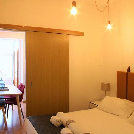 Aparthotel Oporto Entreparedes מראה חיצוני תמונה