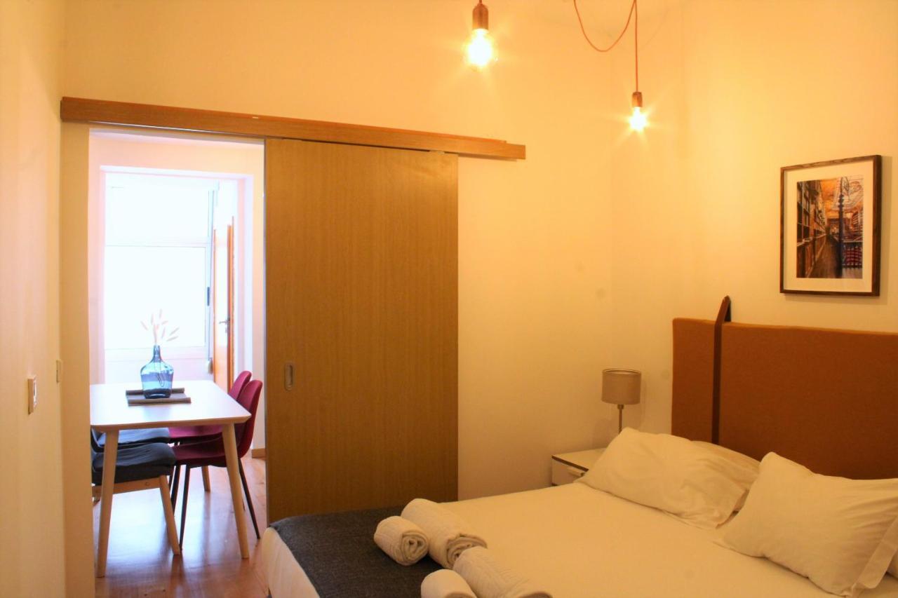 Aparthotel Oporto Entreparedes מראה חיצוני תמונה