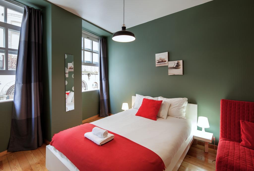 Aparthotel Oporto Entreparedes מראה חיצוני תמונה