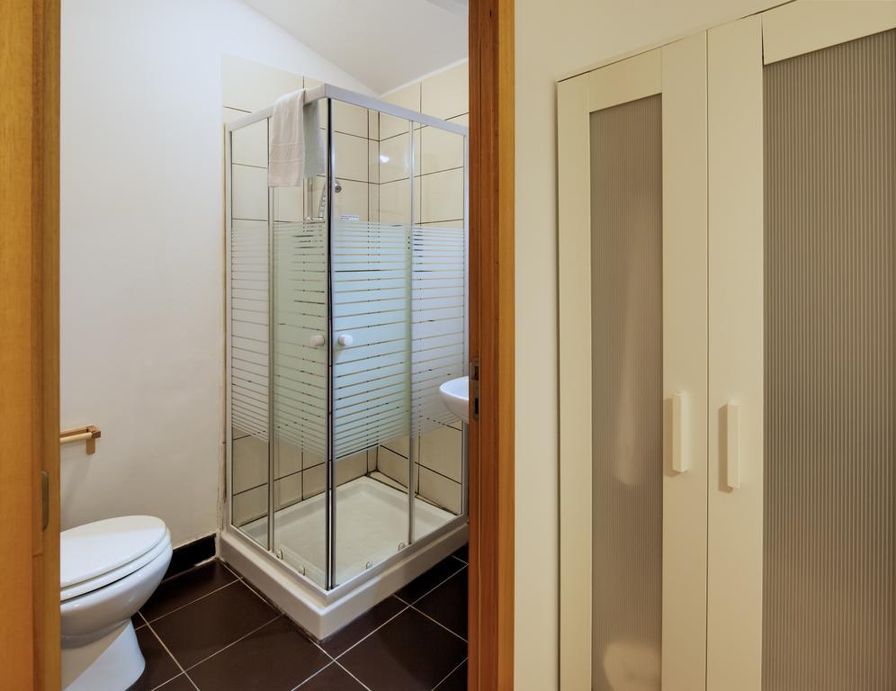 Aparthotel Oporto Entreparedes מראה חיצוני תמונה