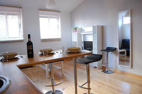 Aparthotel Oporto Entreparedes מראה חיצוני תמונה